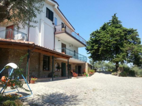  Bed & Breakfast Villa Flora  Агрополи